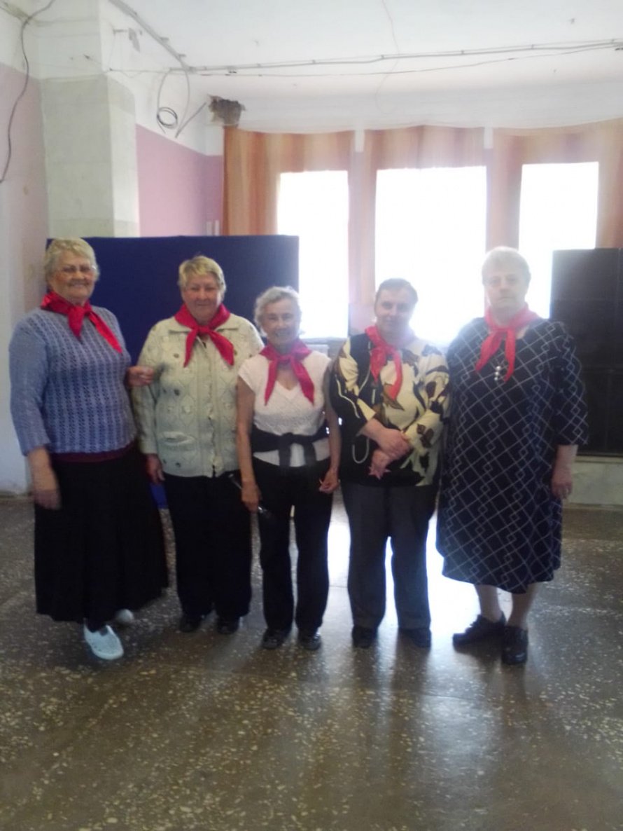 "Красный галстук" в клубе по интересам "Сударушка"