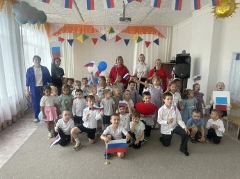Игровая развлекательная программа, посвященная Дню России, МБДОУ «Д/с № 23»